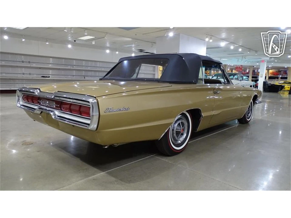 1966 Ford Thunderbird 4th Gen - Image 15 of 31