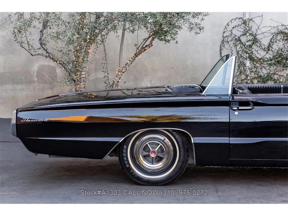 1966 Ford Thunderbird 4th Gen - Image 16 of 31