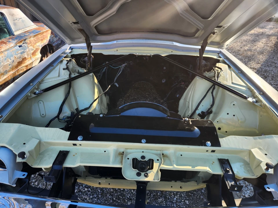 1966 Ford Thunderbird 4th Gen - Image 7 of 15