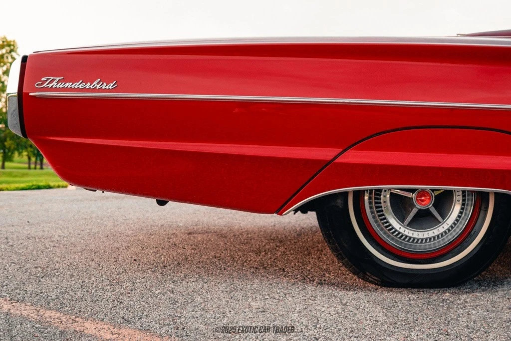 1966 Ford Thunderbird 4th Gen - Image 9 of 12