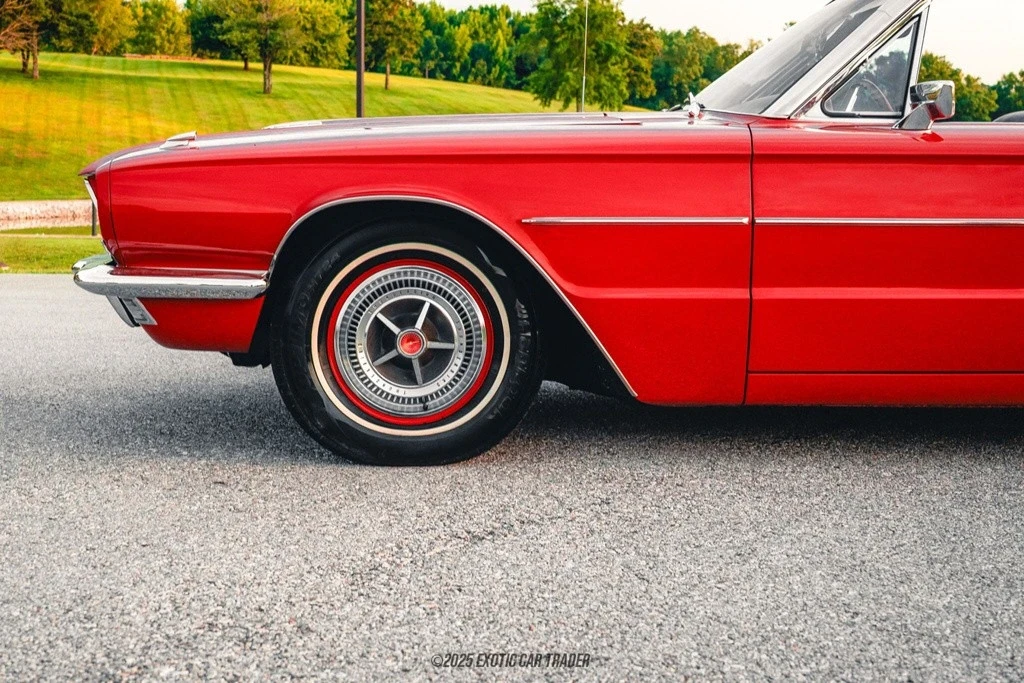 1966 Ford Thunderbird 4th Gen - Image 4 of 12