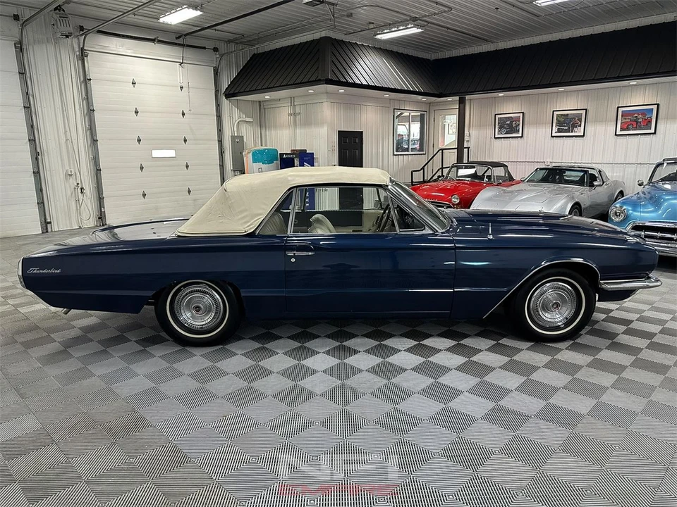 1966 Ford Thunderbird 4th Gen - Image 13 of 31