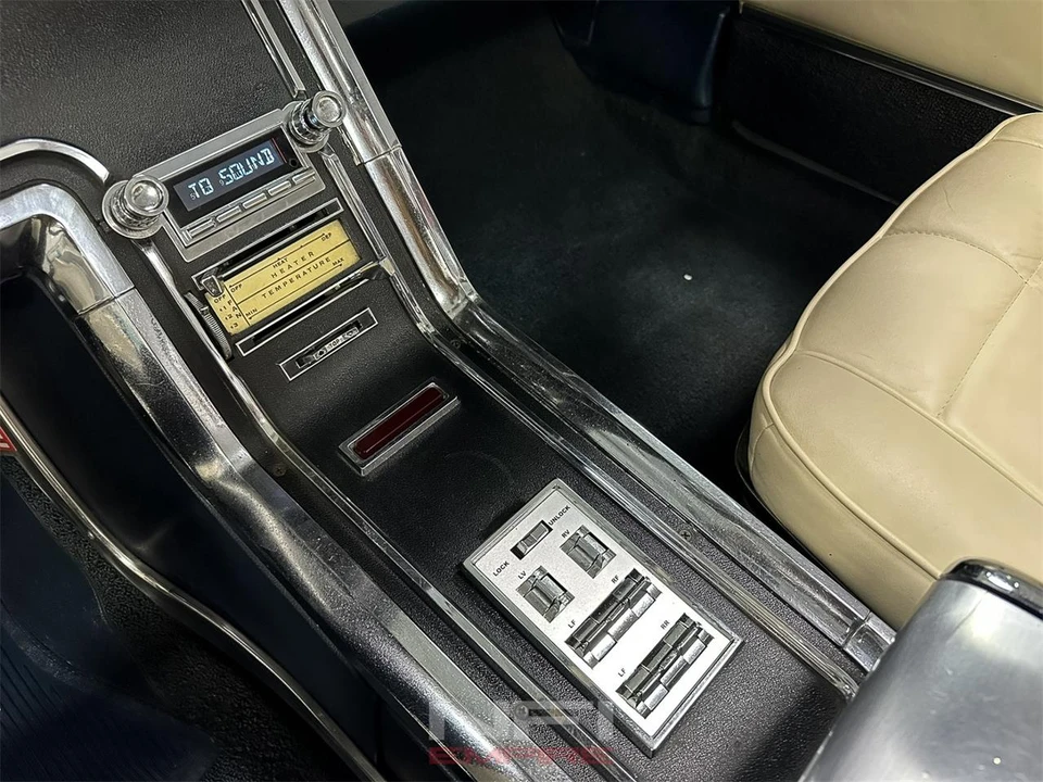 1966 Ford Thunderbird 4th Gen - Image 26 of 31
