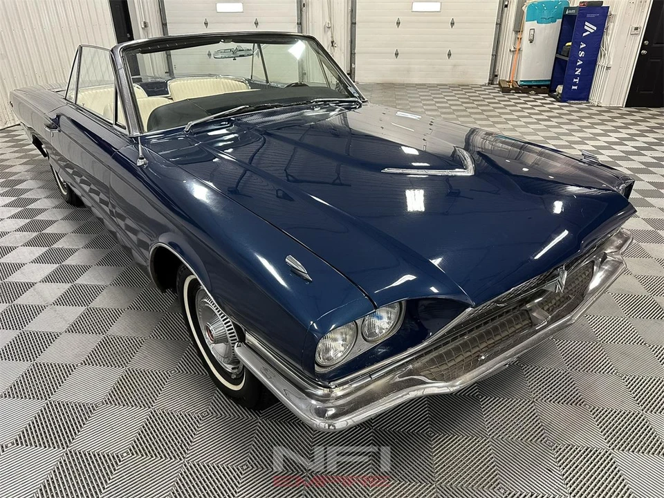 1966 Ford Thunderbird 4th Gen - Image 9 of 31