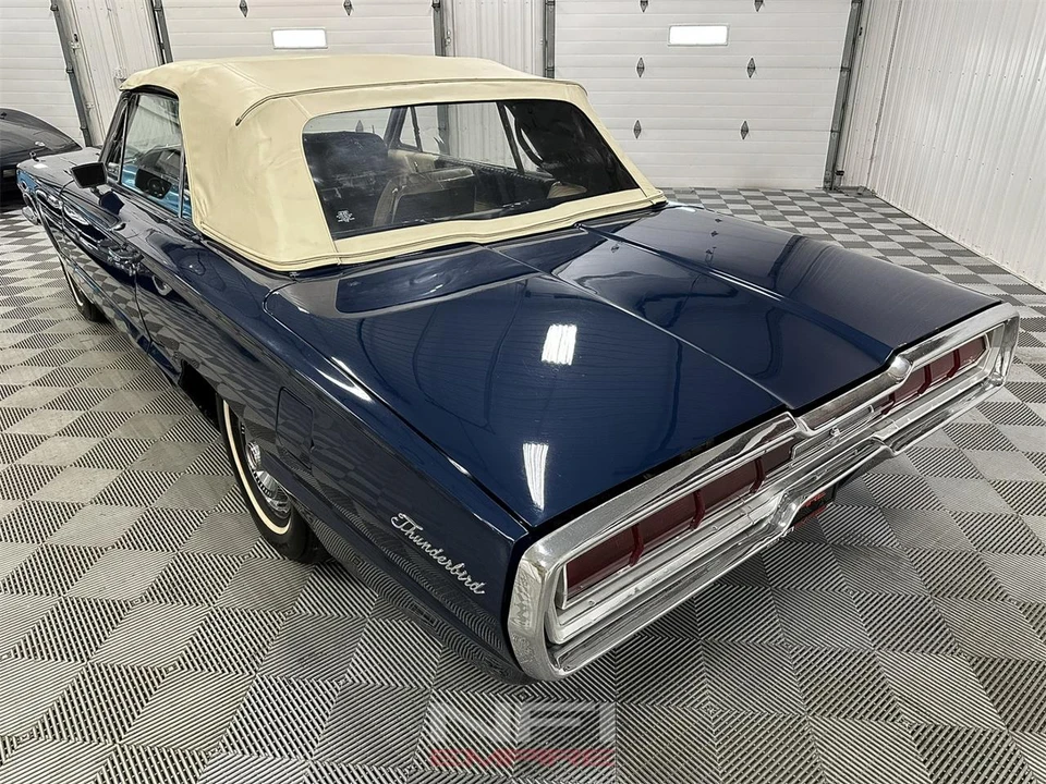 1966 Ford Thunderbird 4th Gen - Image 18 of 31