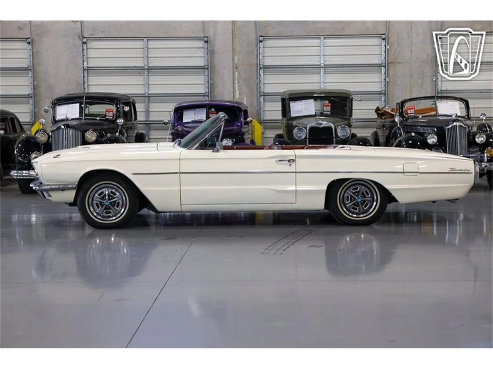 1966 Ford Thunderbird 4th Gen - Image 11 of 31
