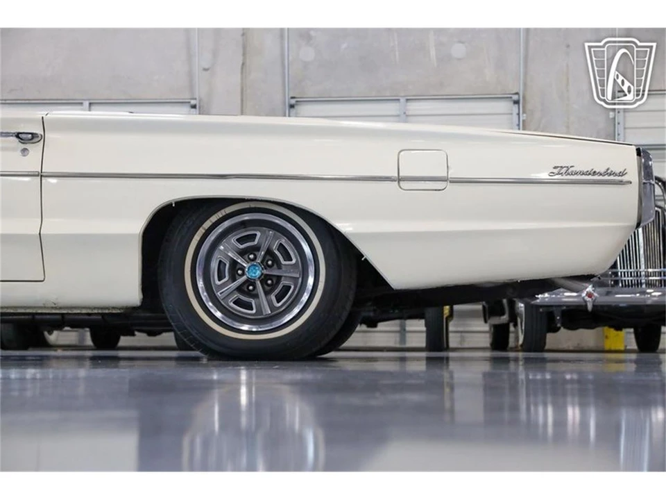 1966 Ford Thunderbird 4th Gen - Image 21 of 31