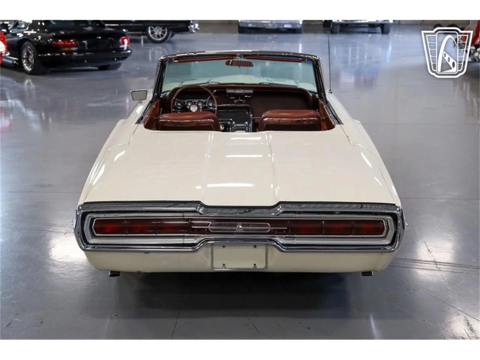 1966 Ford Thunderbird 4th Gen - Image 22 of 31