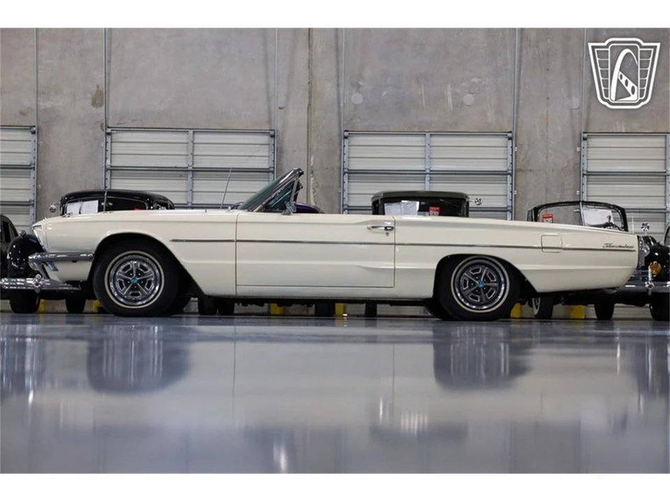 1966 Ford Thunderbird 4th Gen - Image 12 of 31
