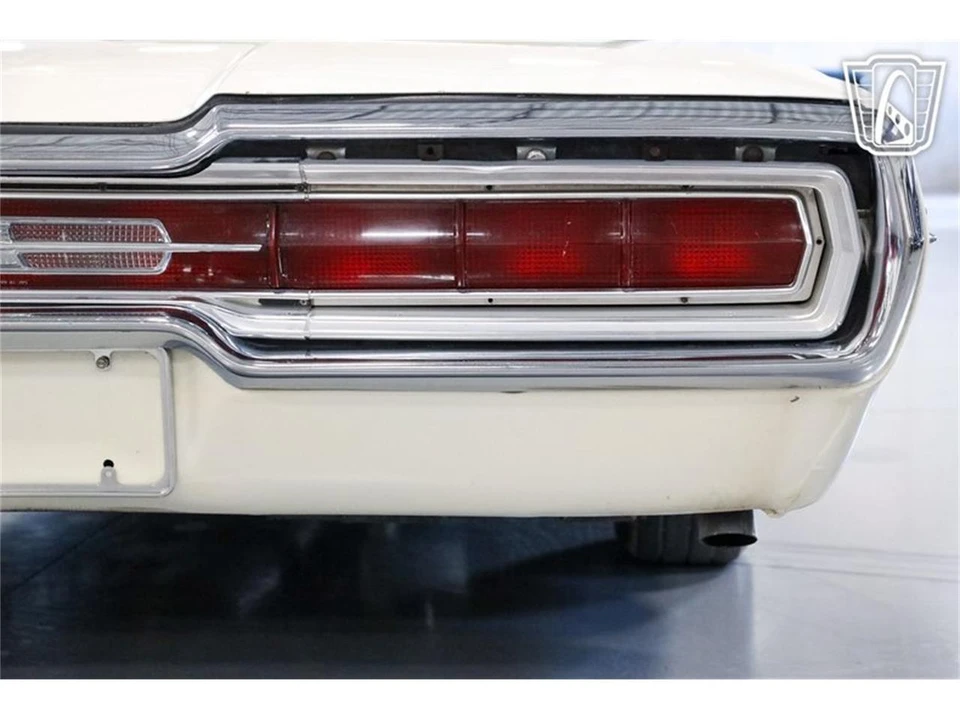 1966 Ford Thunderbird 4th Gen - Image 28 of 31