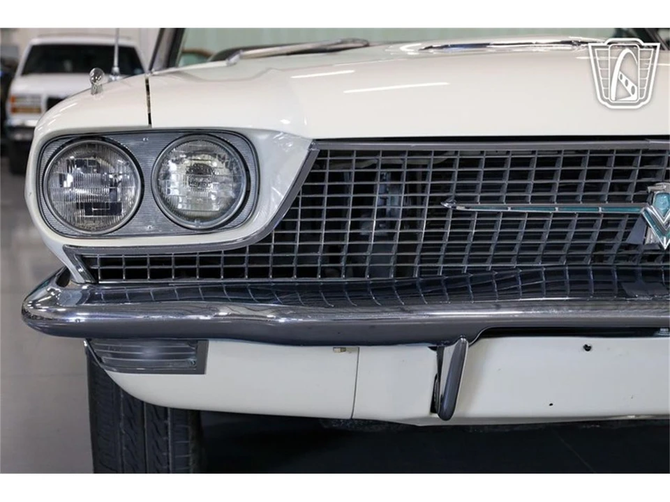 1966 Ford Thunderbird 4th Gen - Image 8 of 31