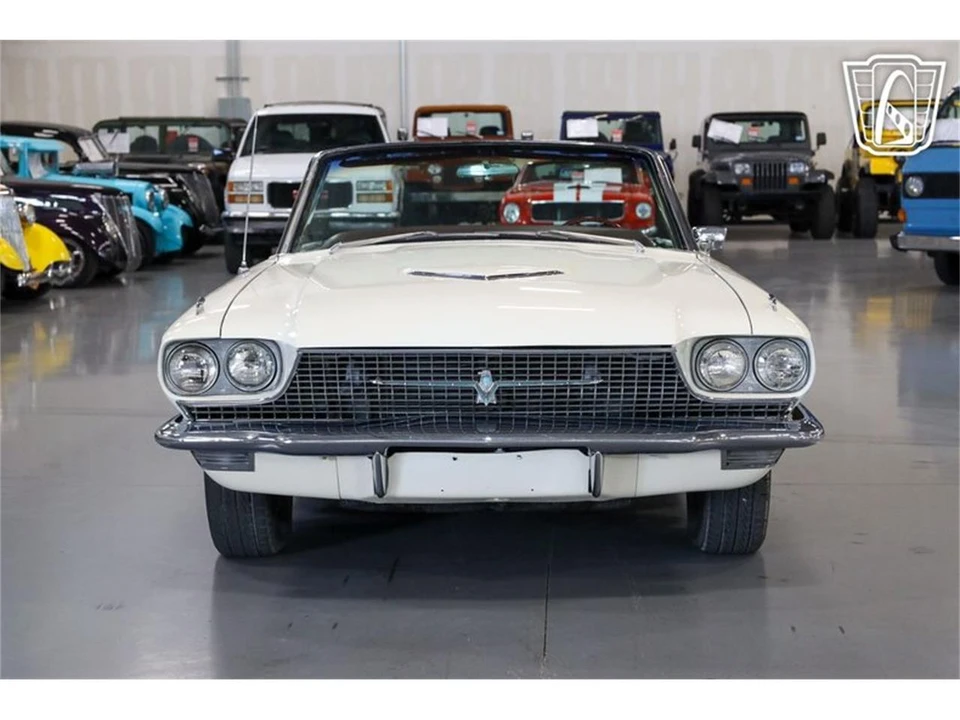 1966 Ford Thunderbird 4th Gen - Image 4 of 31