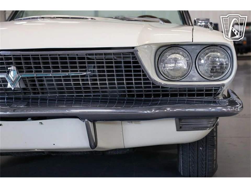1966 Ford Thunderbird 4th Gen - Image 9 of 31