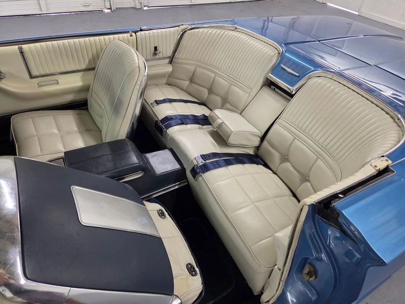 1966 Ford Thunderbird 4th Gen - Image 21 of 31