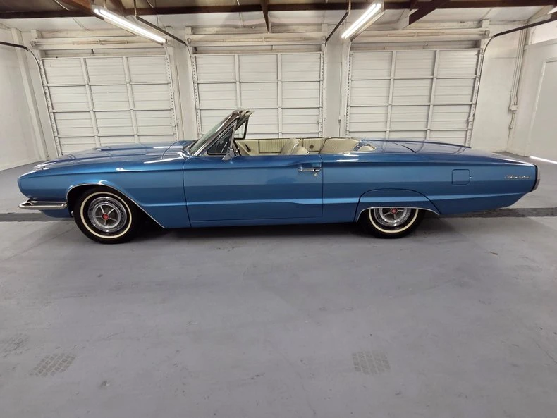 1966 Ford Thunderbird 4th Gen - Image 16 of 31