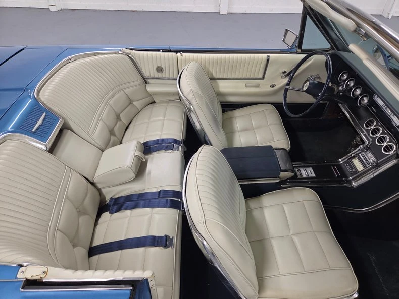 1966 Ford Thunderbird 4th Gen - Image 23 of 31