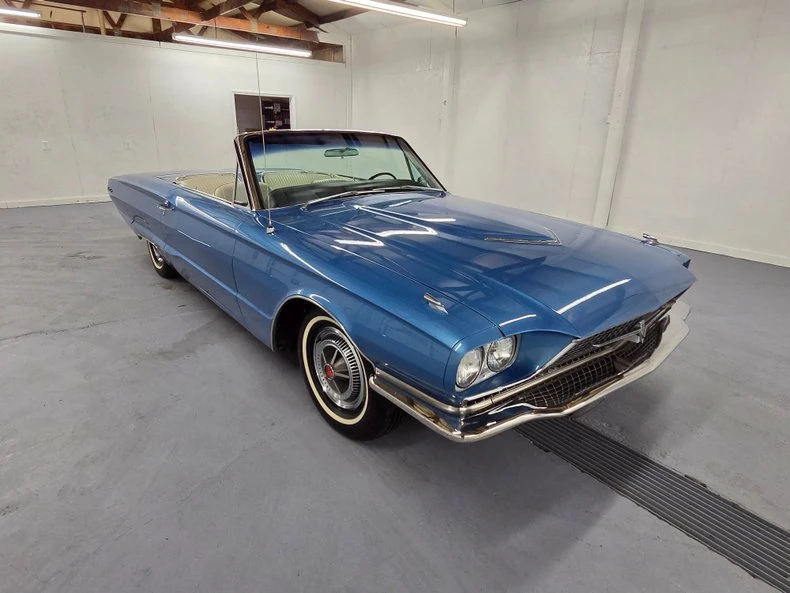 1966 Ford Thunderbird 4th Gen - Image 12 of 31