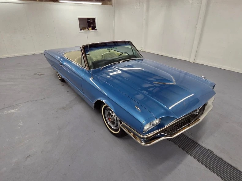 1966 Ford Thunderbird 4th Gen - Image 13 of 31