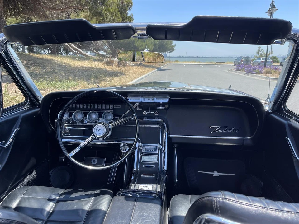 1966 Ford Thunderbird 4th Gen - Image 13 of 31