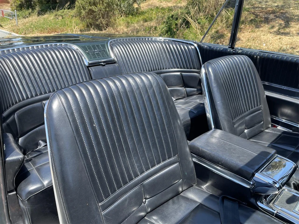 1966 Ford Thunderbird 4th Gen - Image 17 of 31