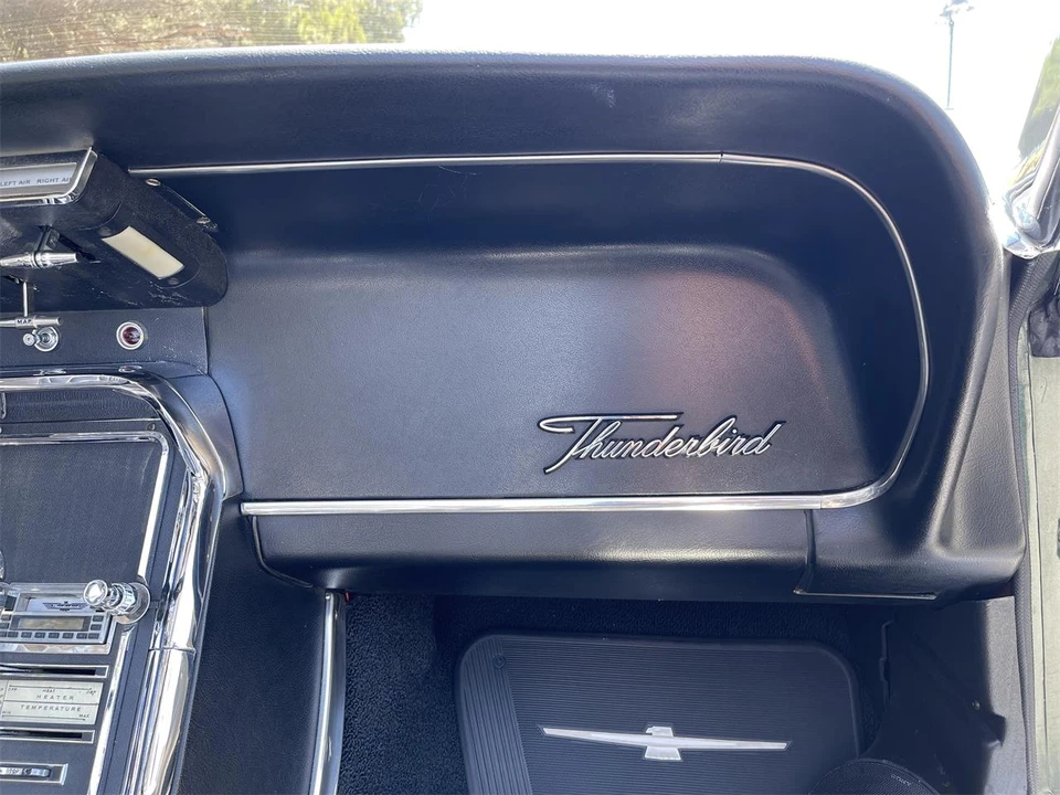 1966 Ford Thunderbird 4th Gen - Image 15 of 31