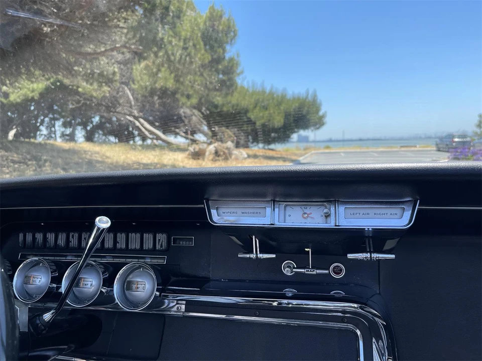 1966 Ford Thunderbird 4th Gen - Image 16 of 31