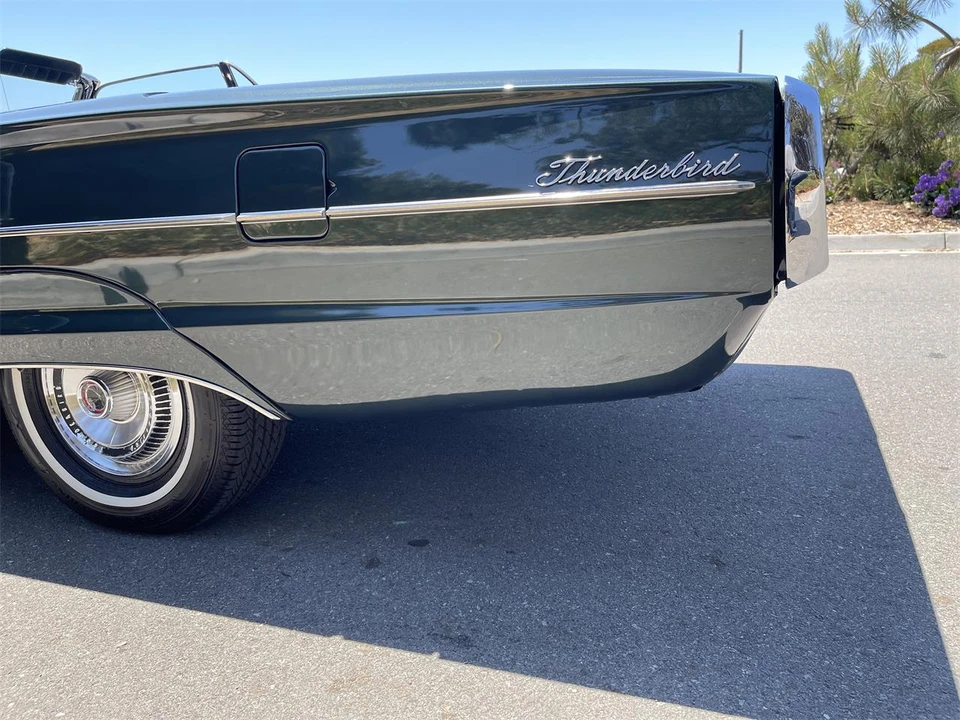 1966 Ford Thunderbird 4th Gen - Image 30 of 31