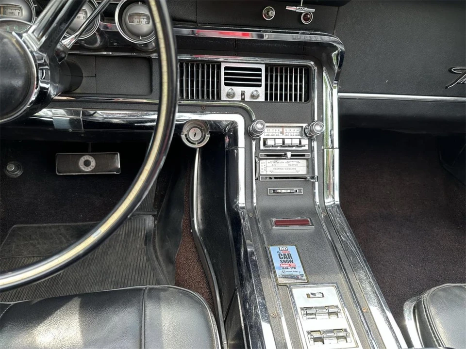 1966 Ford Thunderbird 4th Gen - Image 29 of 31