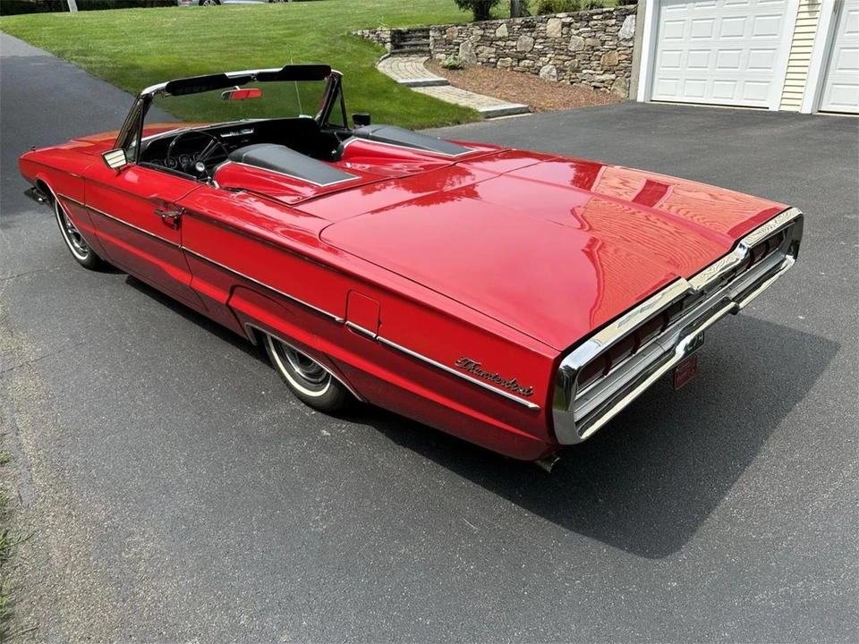 1966 Ford Thunderbird 4th Gen - Image 17 of 31