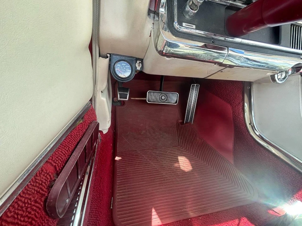 1966 Ford Thunderbird 4th Gen - Image 22 of 31