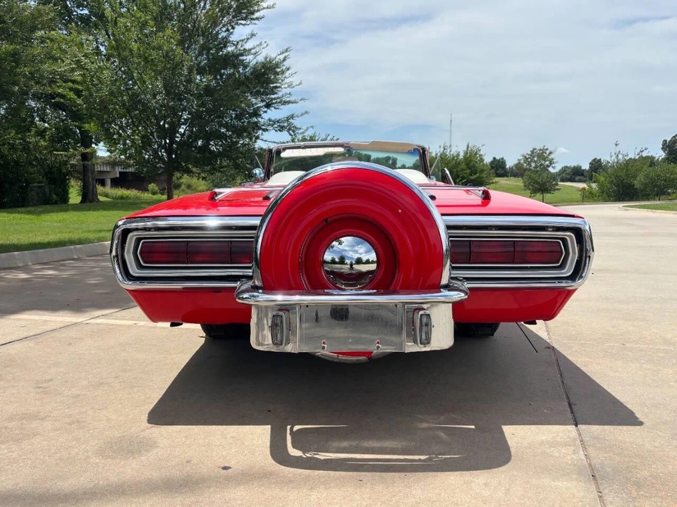 1966 Ford Thunderbird 4th Gen - Image 11 of 31