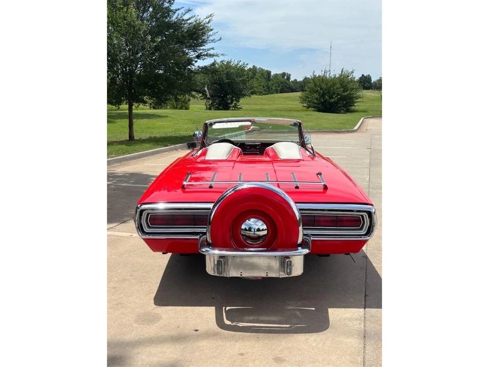 1966 Ford Thunderbird 4th Gen - Image 10 of 31