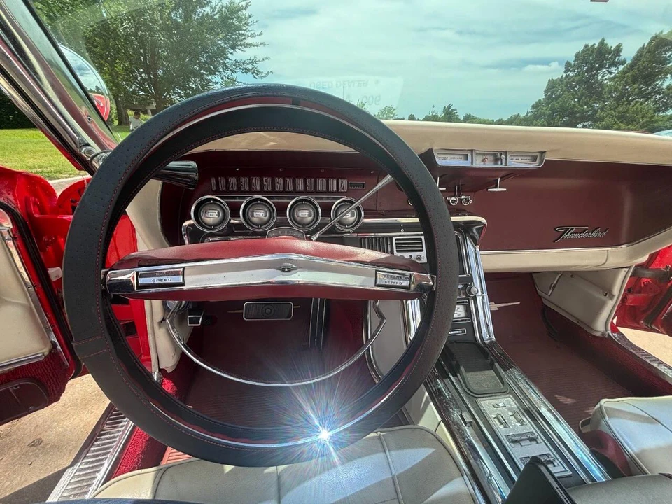 1966 Ford Thunderbird 4th Gen - Image 17 of 31