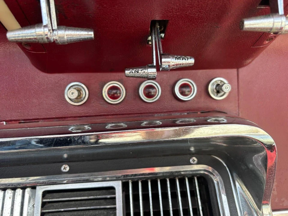 1966 Ford Thunderbird 4th Gen - Image 18 of 31