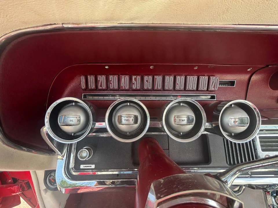 1966 Ford Thunderbird 4th Gen - Image 21 of 31