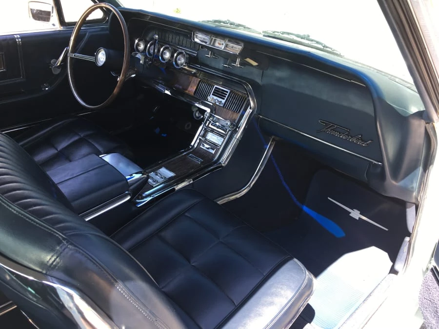 1966 Ford Thunderbird 4th Gen - Image 5 of 8