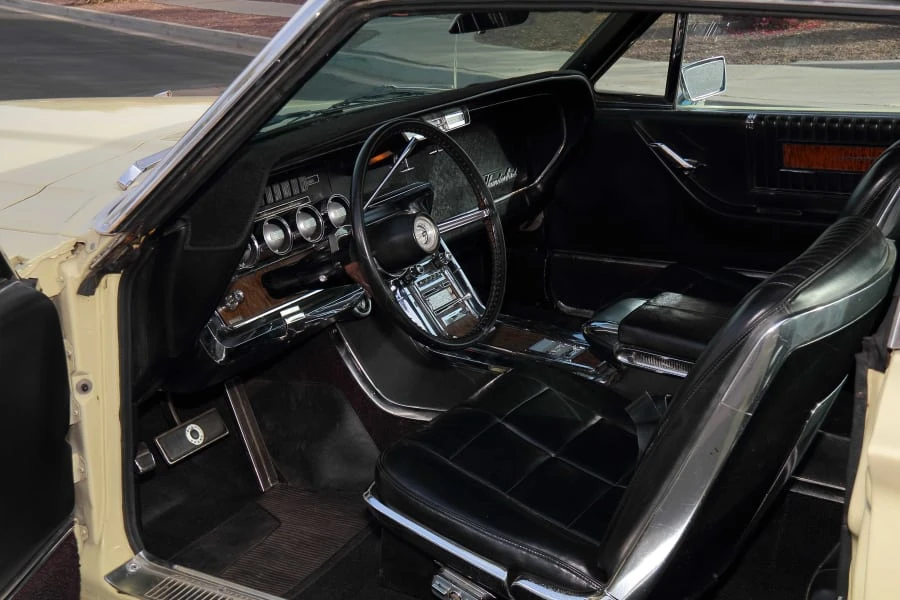 1966 Ford Thunderbird 4th Gen - Image 16 of 30