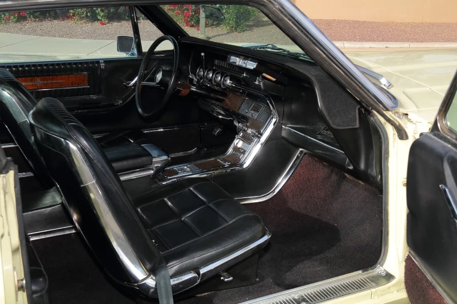 1966 Ford Thunderbird 4th Gen - Image 15 of 30