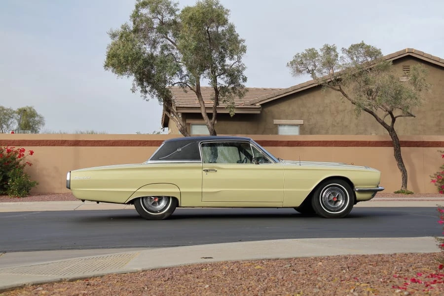 1966 Ford Thunderbird 4th Gen - Image 12 of 30