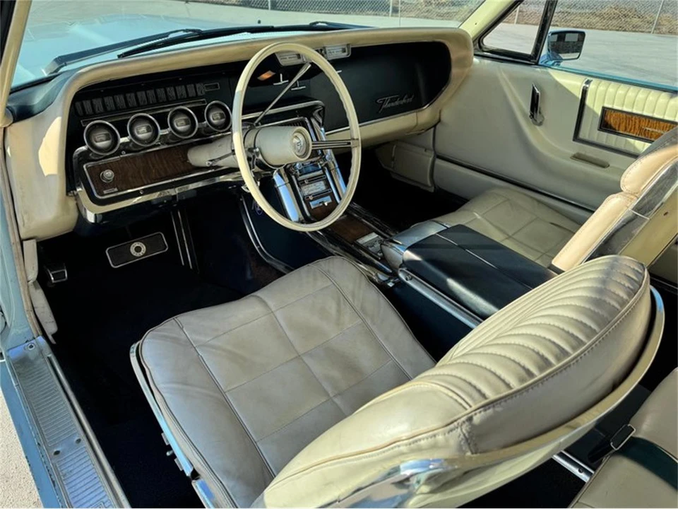 1966 Ford Thunderbird 4th Gen - Image 17 of 31