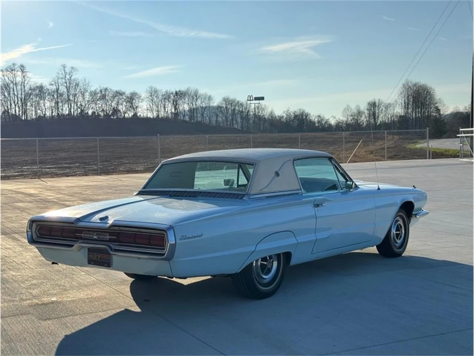 1966 Ford Thunderbird 4th Gen - Image 9 of 31