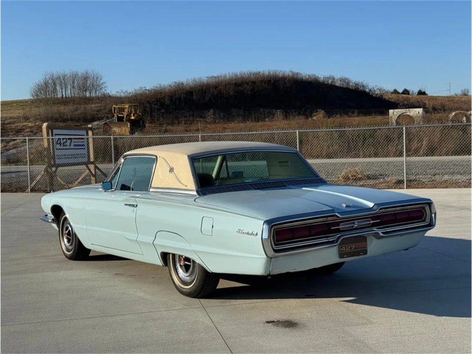 1966 Ford Thunderbird 4th Gen - Image 12 of 31