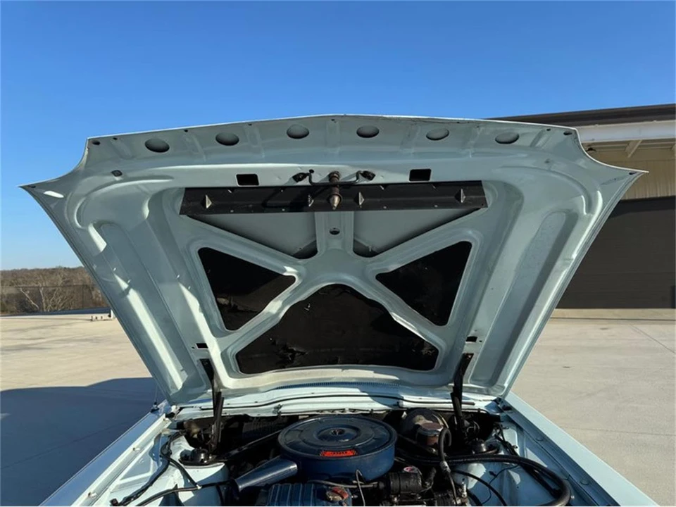 1966 Ford Thunderbird 4th Gen - Image 30 of 31