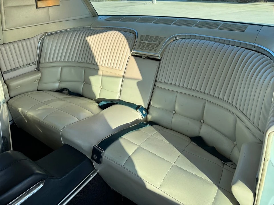 1966 Ford Thunderbird 4th Gen - Image 18 of 31