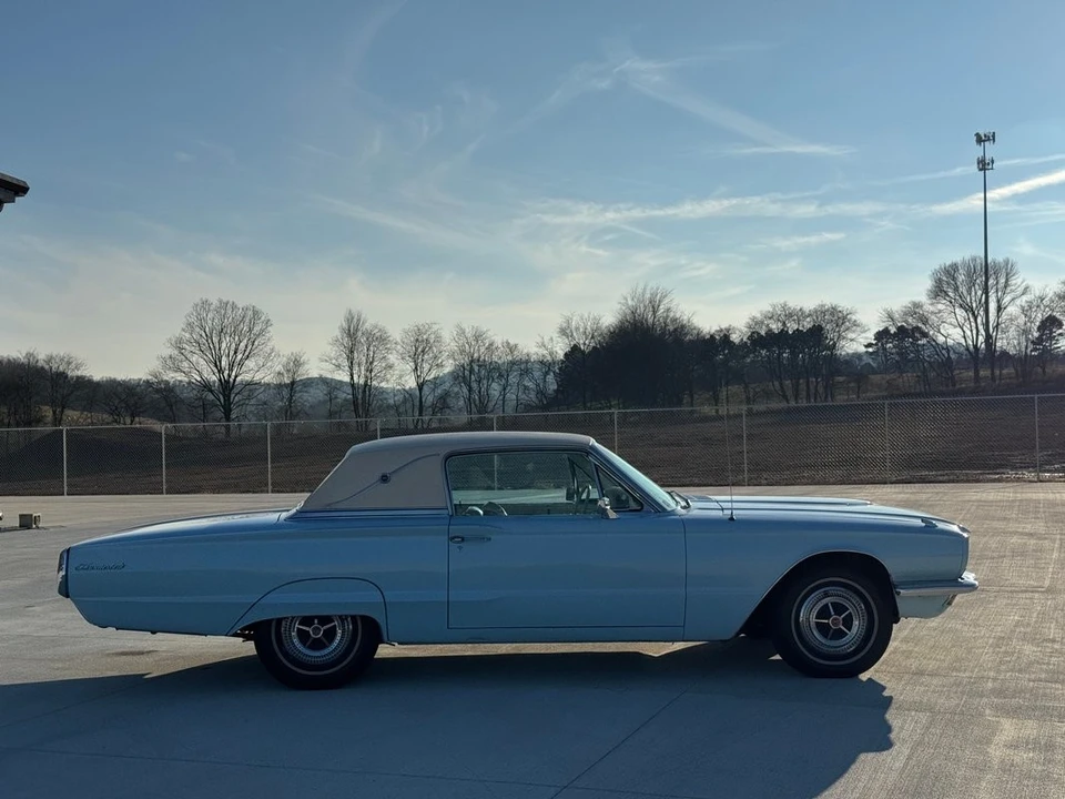 1966 Ford Thunderbird 4th Gen - Image 8 of 31