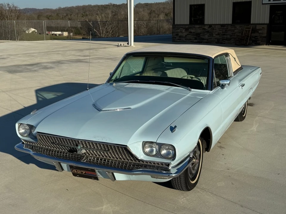 1966 Ford Thunderbird 4th Gen - Image 16 of 31