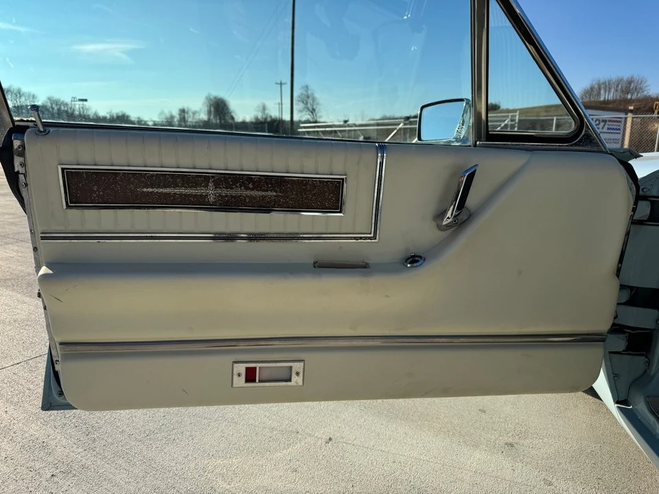 1966 Ford Thunderbird 4th Gen - Image 20 of 31