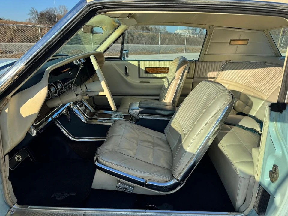 1966 Ford Thunderbird 4th Gen - Image 2 of 31