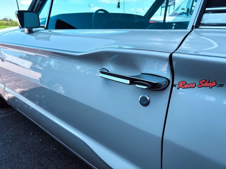 1966 Ford Thunderbird 3rd Gen - Image 7 of 21