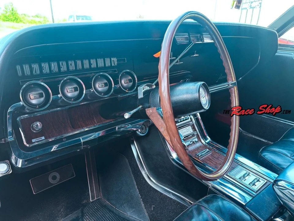 1966 Ford Thunderbird 3rd Gen - Image 9 of 21